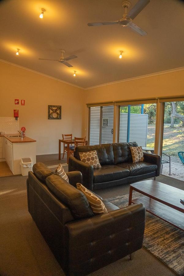 Вилла Waterfront Retreat At Wattle Point Forge Creek Экстерьер фото