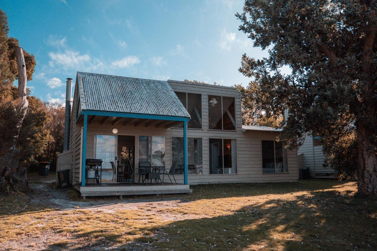 Вилла Waterfront Retreat At Wattle Point Forge Creek Экстерьер фото